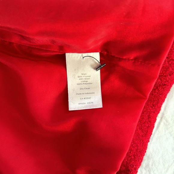 🌹Talbots Woman Petites red viscose/wool jacket with stand up collar. Size 16WP. - Picture 9 of 11